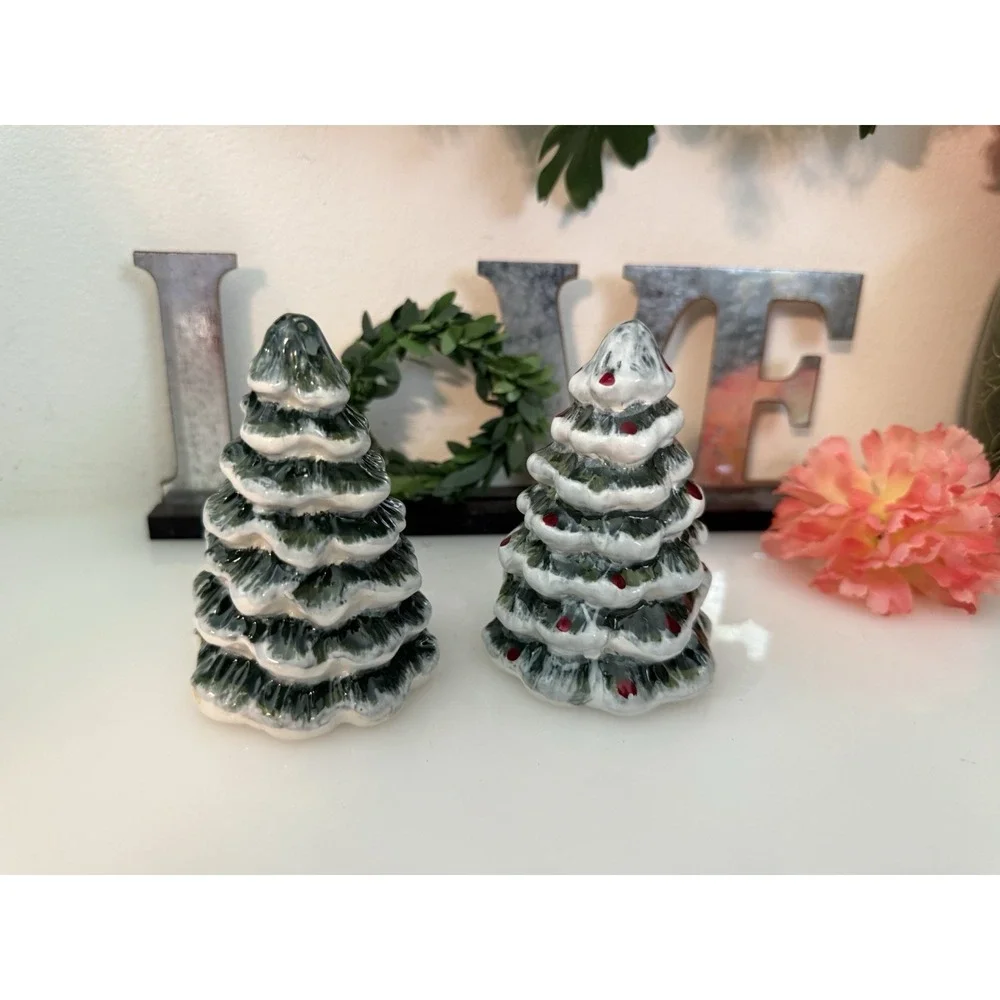 Vintage Snowy Evergreen Ceramic 4